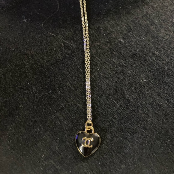 Repurpose Jewelry - Chic Gold Heart Pendant Necklace
